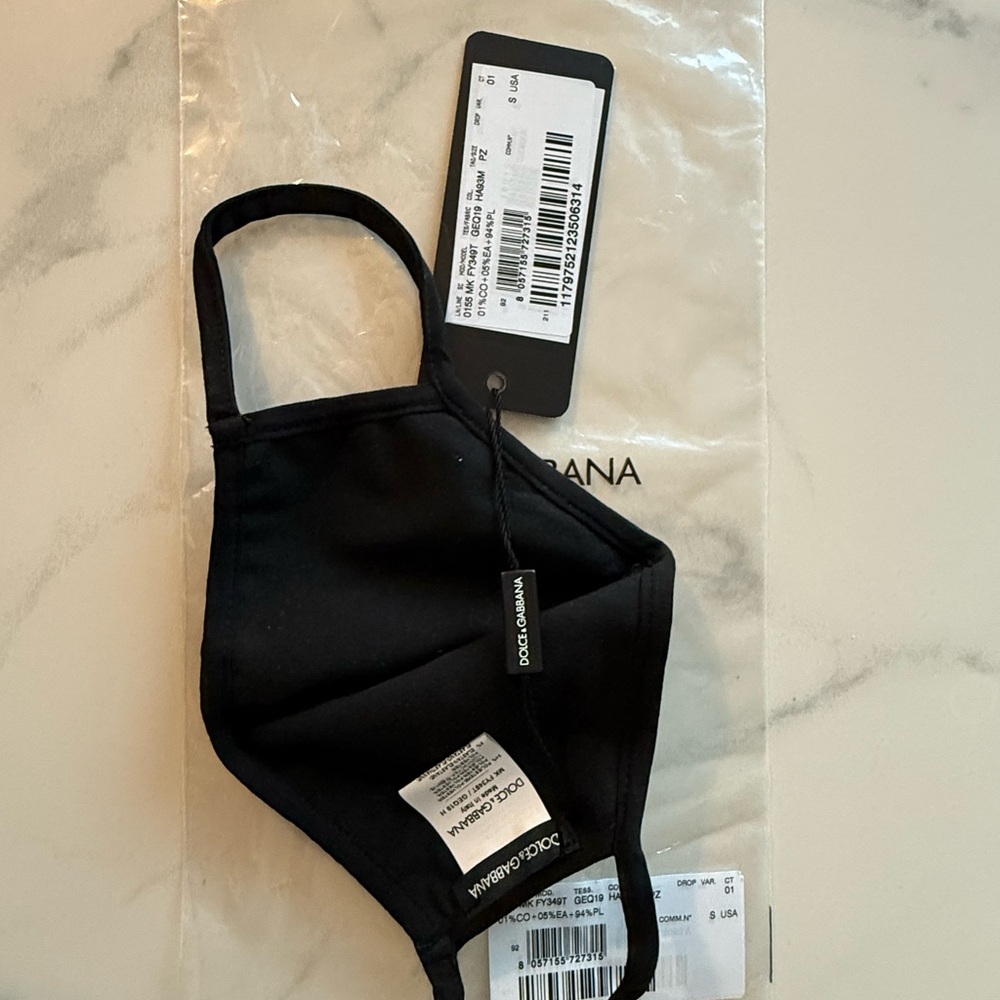 New authentic Dolce & Gabbana Black Face Mask